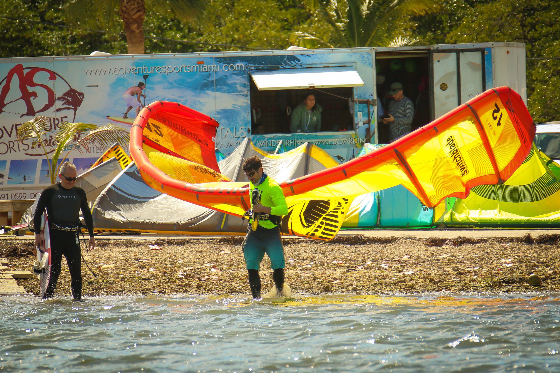 Twin tip vs. kite Board