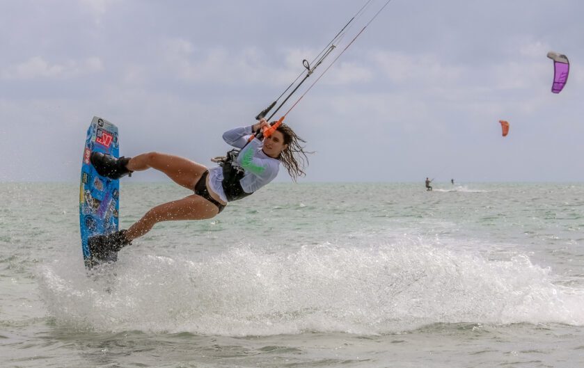 Jumps and tricks in kitesurfing