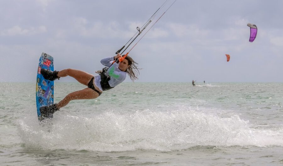 Kitesurfing