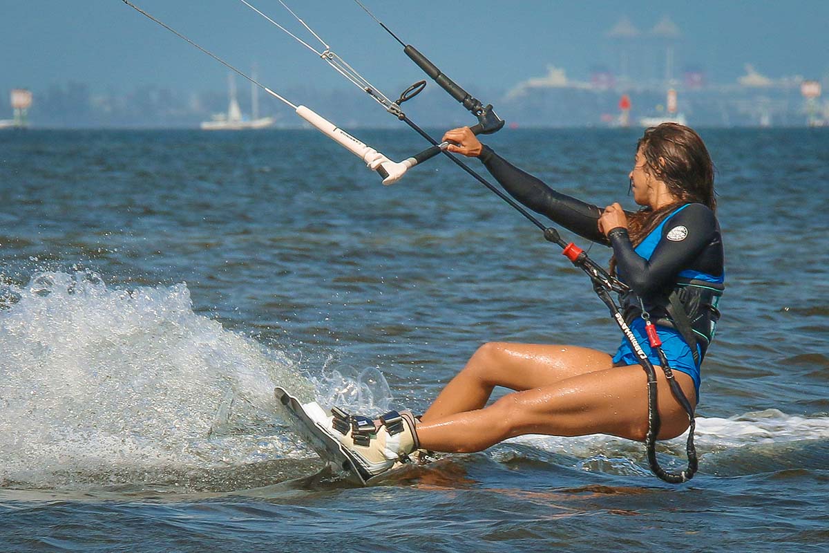 Kiteboarding: A Comprehensive Guide to the Extreme Water Sport