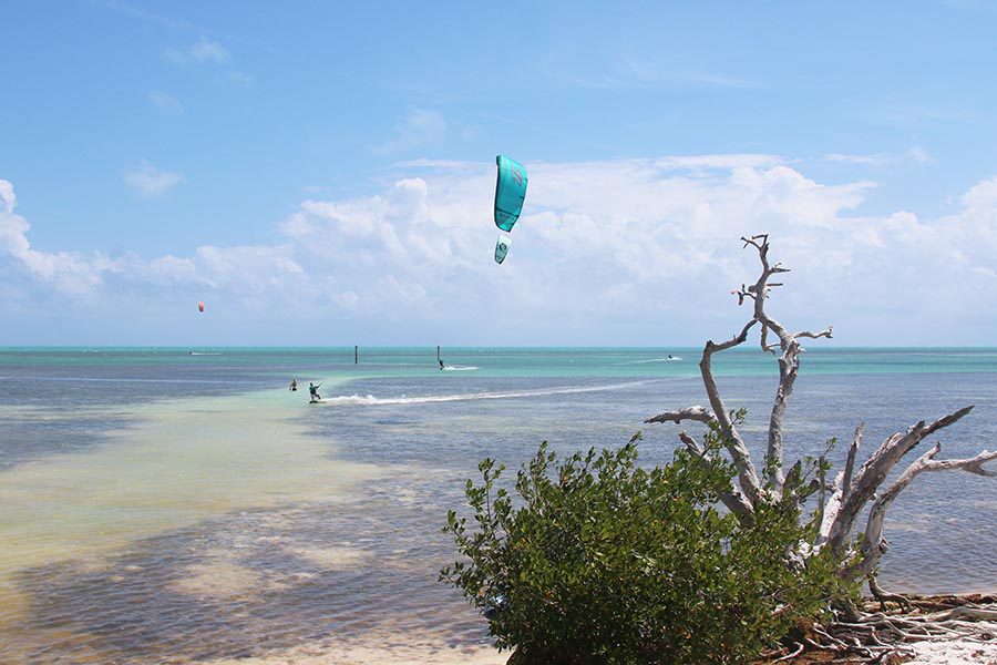 How do I perform kite relaunch in case of a crash in kitesurfing?