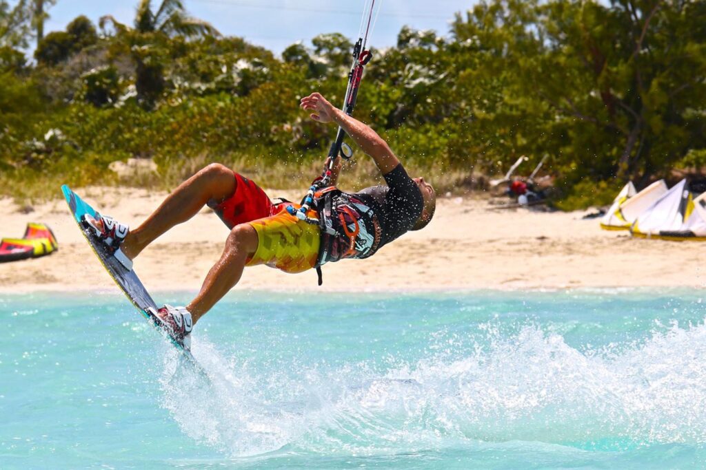 Step-by-Step Kitesurfing Tutorial